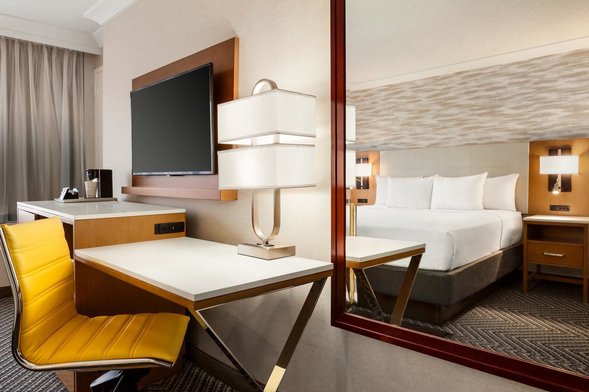 Downtown-inner Harbor Hotel